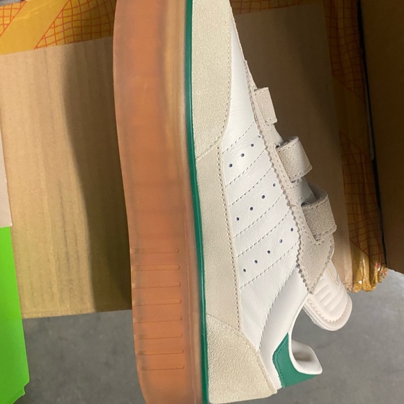 Adidas x IVY PARK Super Sleek Three-Strap V1 - Picture 5 of 6